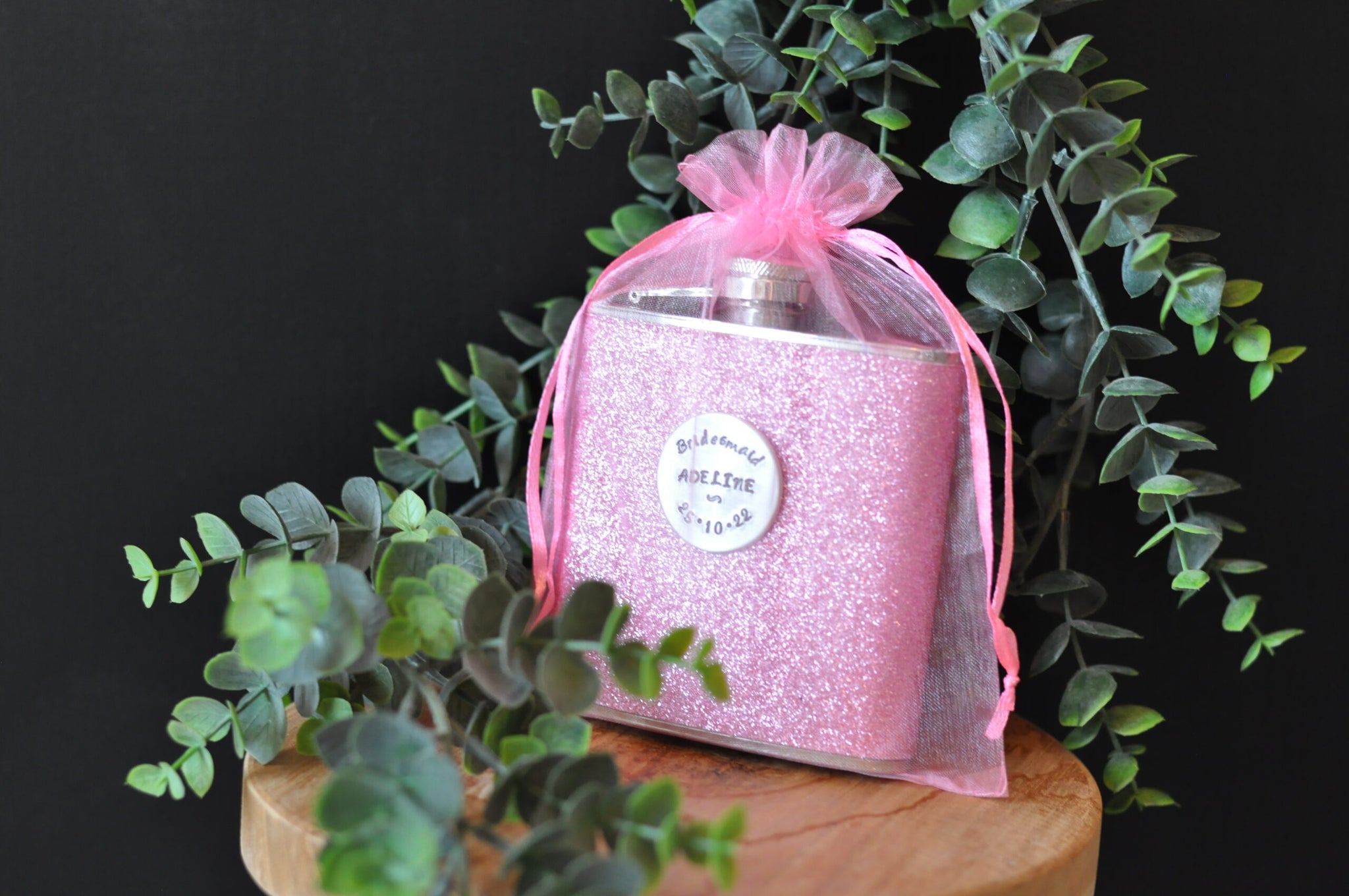 UNICORN PEE Pink Glitter Hip Flask – set design